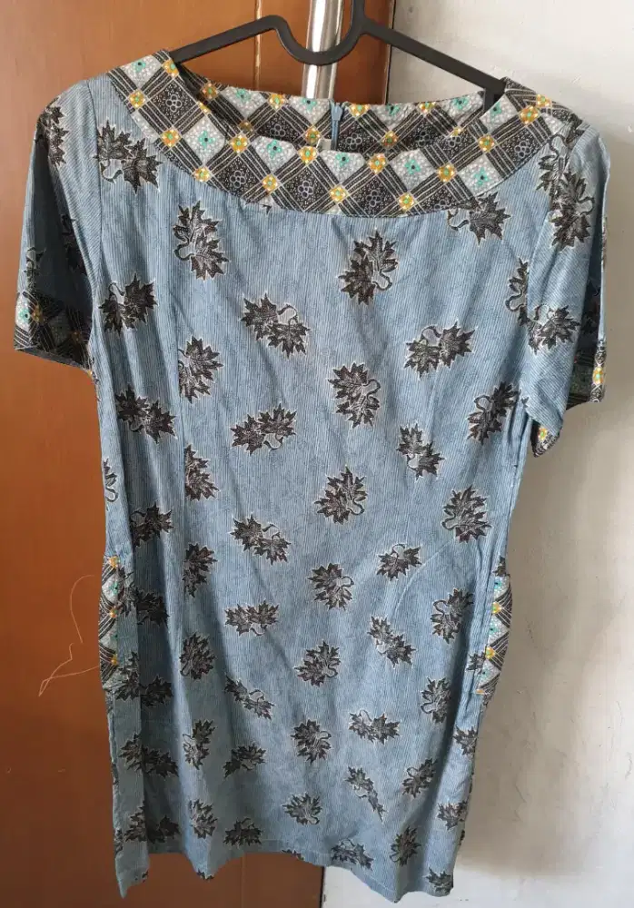 Dress Wanita Motif Batik Garis