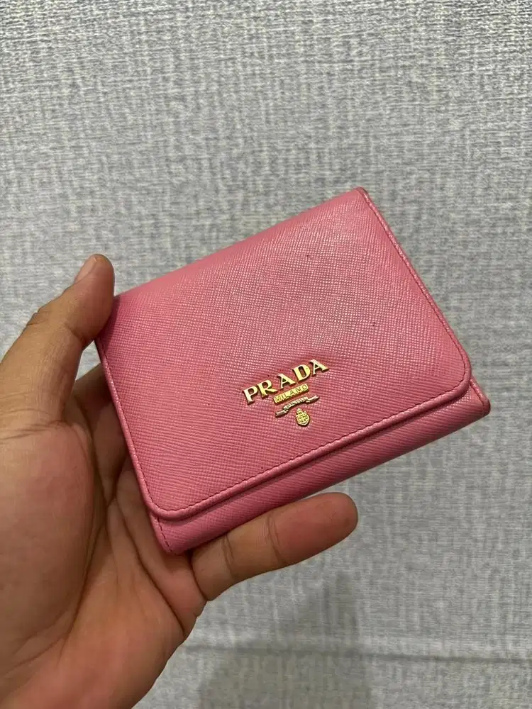 Dompet Prada Pink Wanita