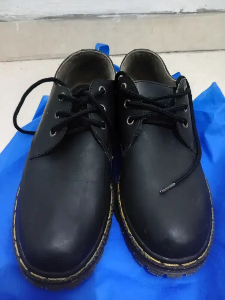 Sepatu Pantopel