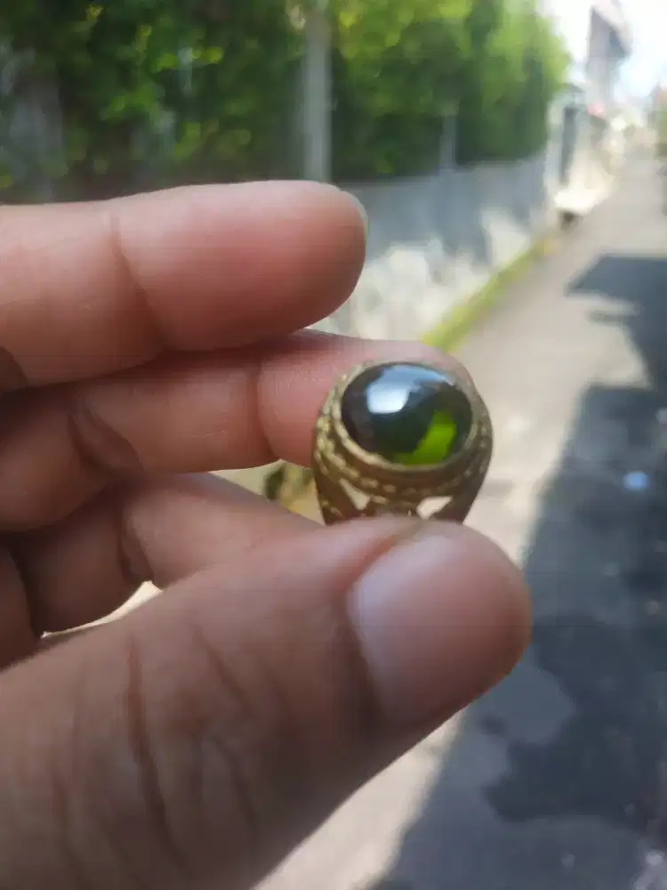 Batu cincin warna ijo bening jual aje dah gak paham jenis