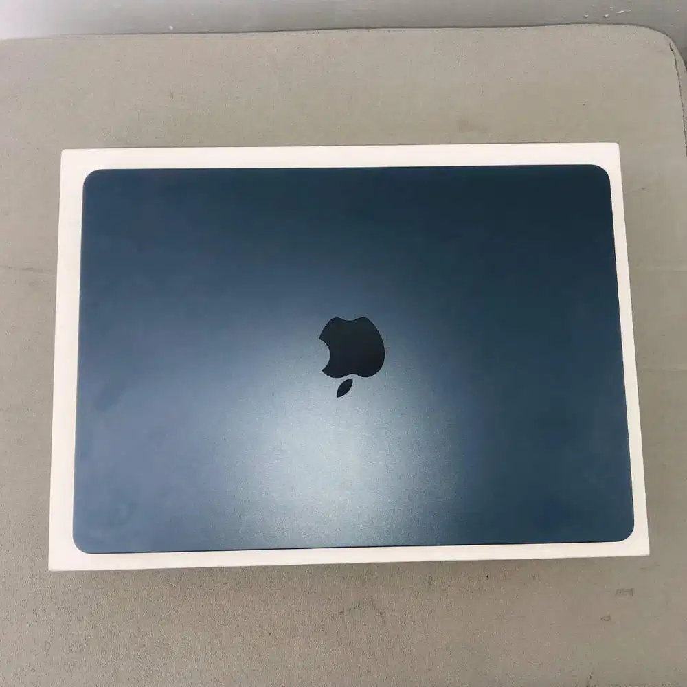 Macbook Air 2022 8/256Gb