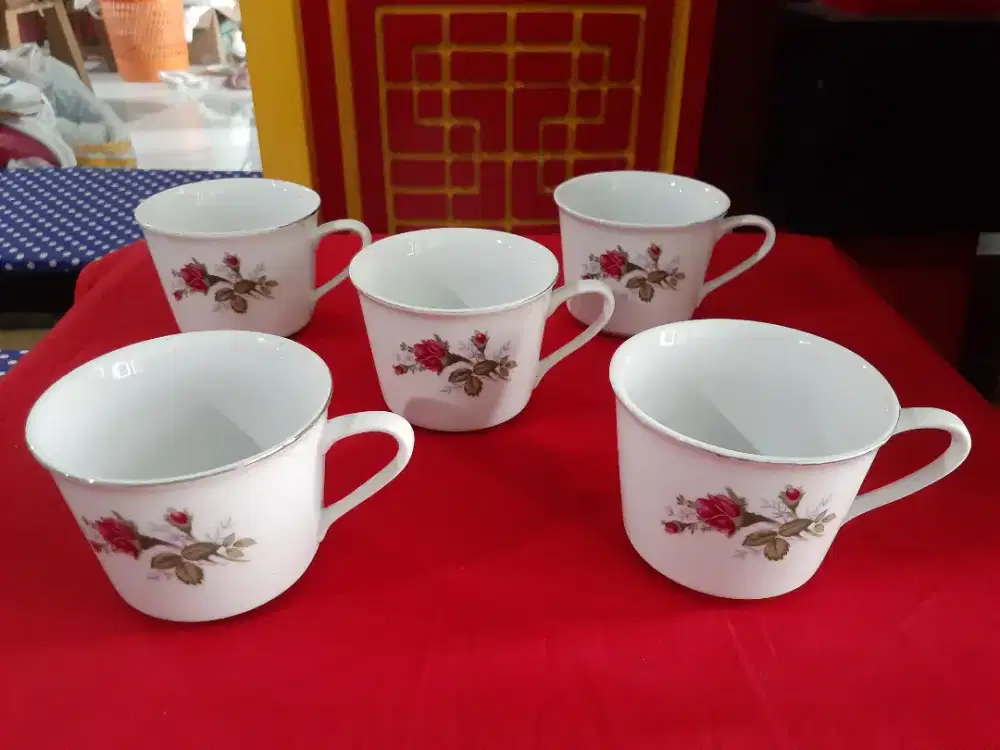 Cangkir China Jaman Dulu