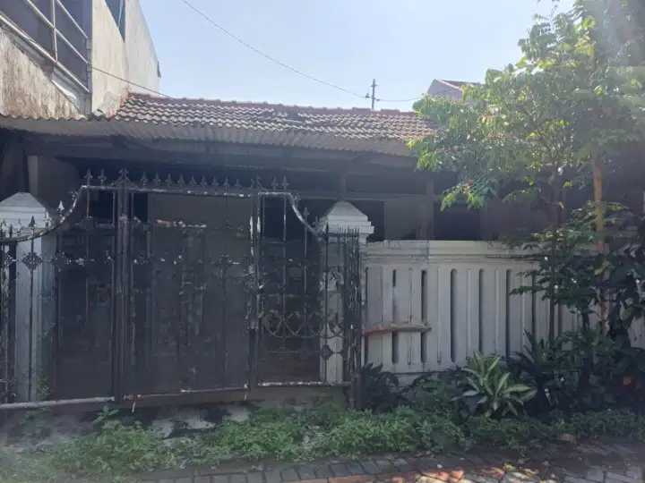 HITUNG TANAH   WISMA  Kedung Asem Indah  Samping Merr persis