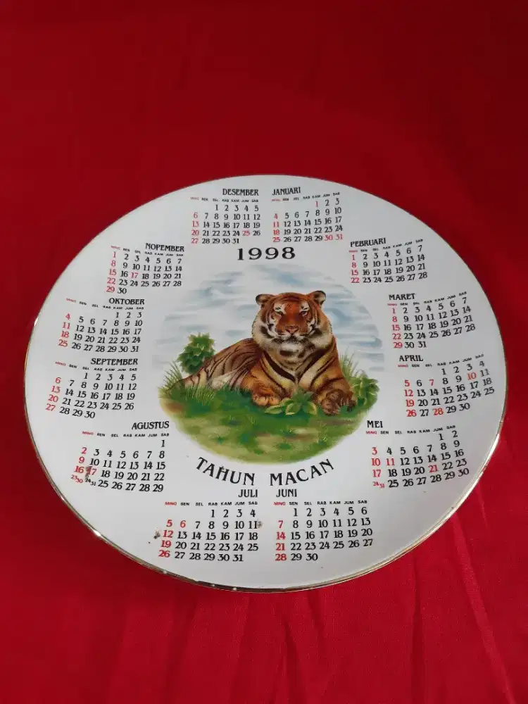 Piring kalender Shio Macan Tahun 1998