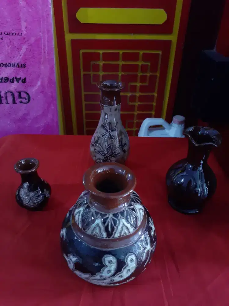 Keramik Tradisional Model Kendi