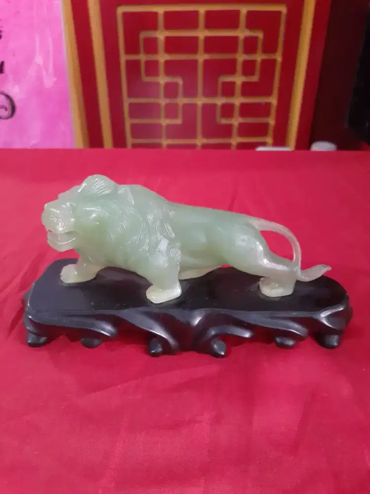 Hiasan Macan Jadul Bercahaya Saat Gelap