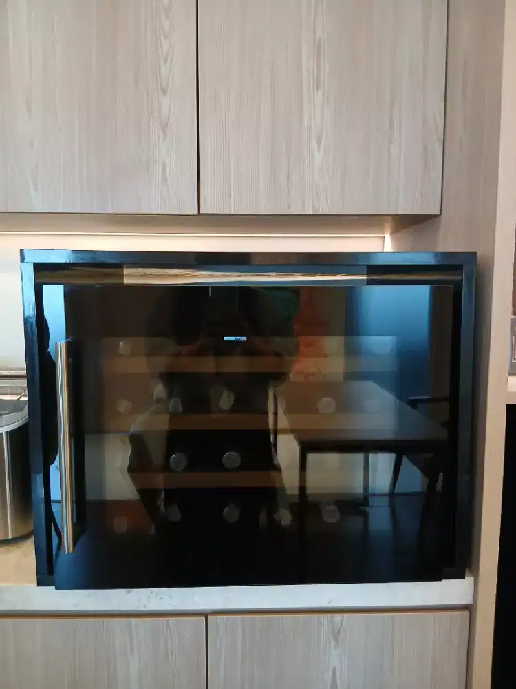 Lemari pendingin minuman