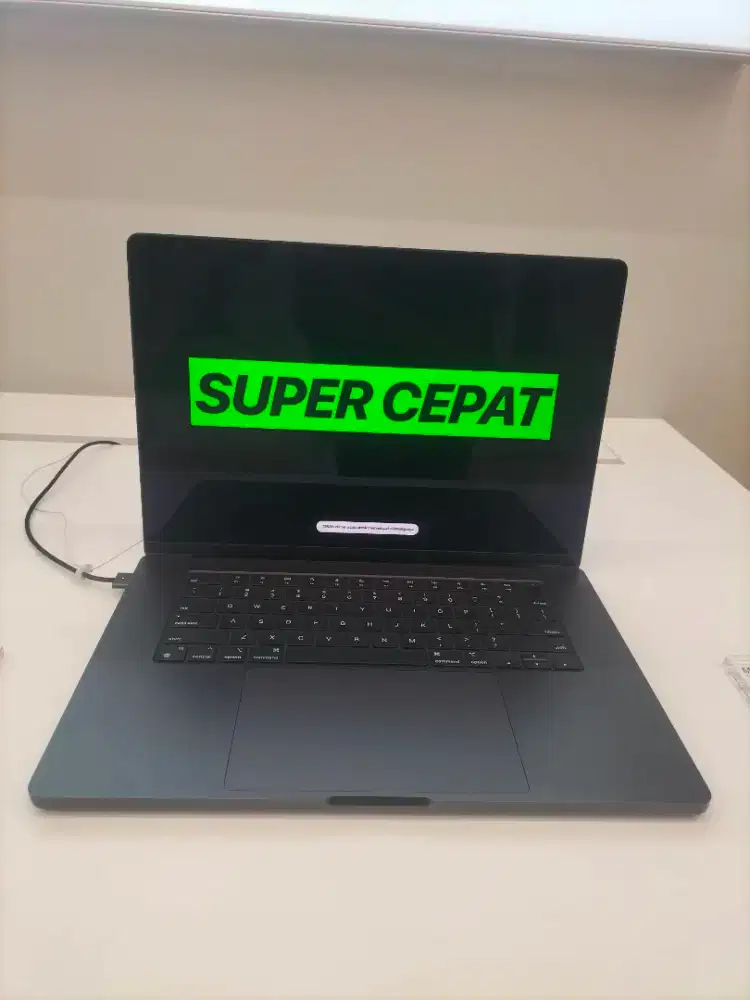 Macbook pro M4 pro ( 16 inci)