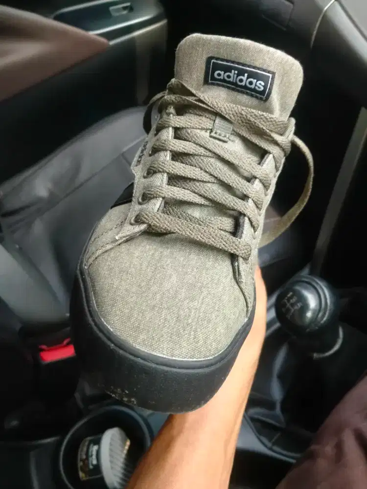 Sepatu seken pria original