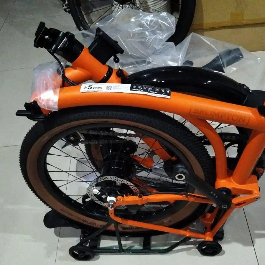 Brompton G line Orange