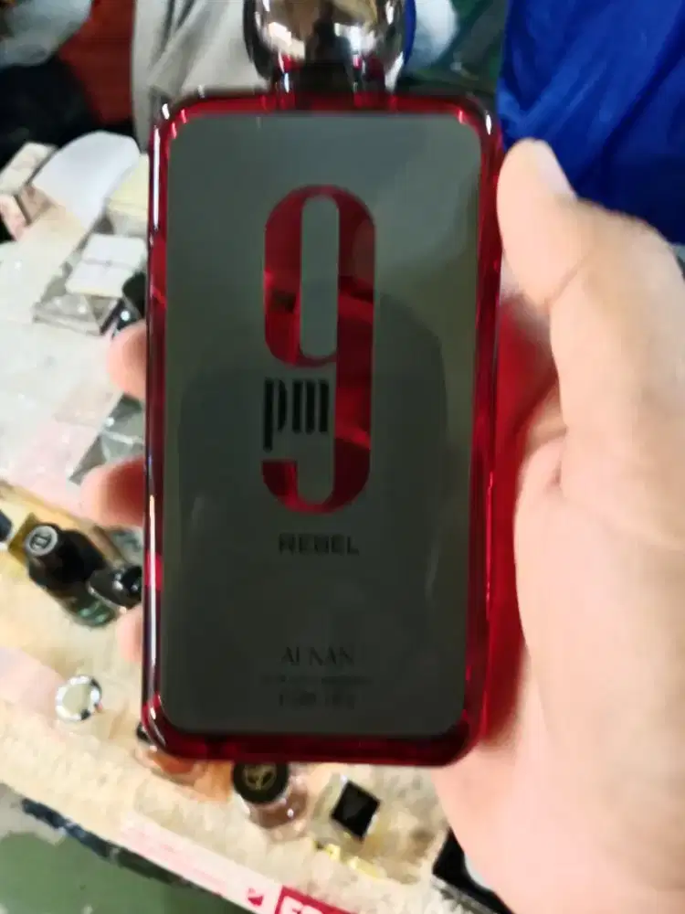 Afnan rebel red isi 100mli