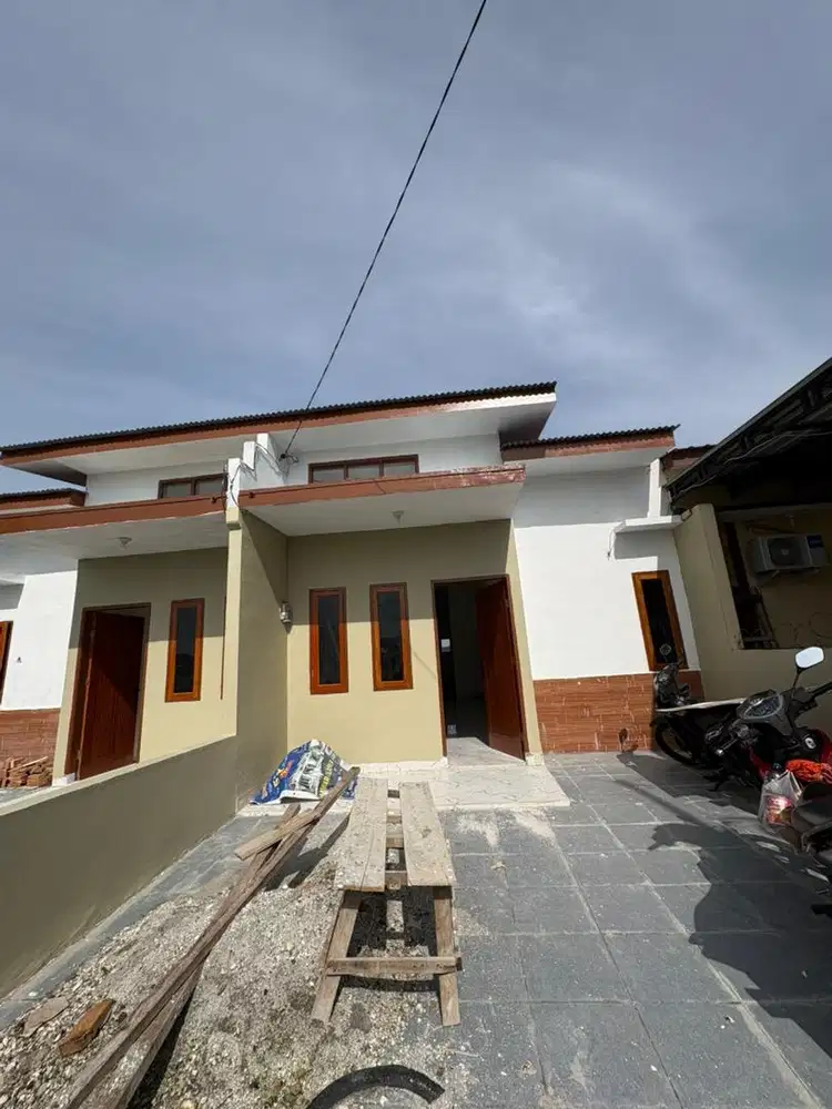 RUMAH SIAP HUNI CUMA 8 MENIT KE KAMPUS USU