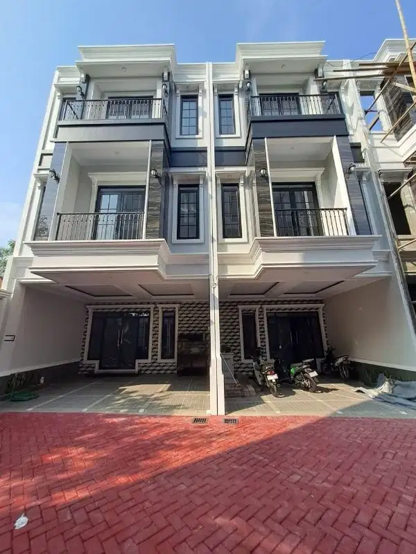 Rumah Murah 3 Lantai Siap Huni Dekat Toll Brigif Ciganjur Jagakarsa