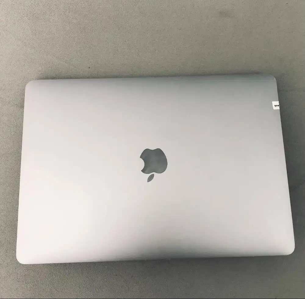Macbook Air 2020 16/256Gb