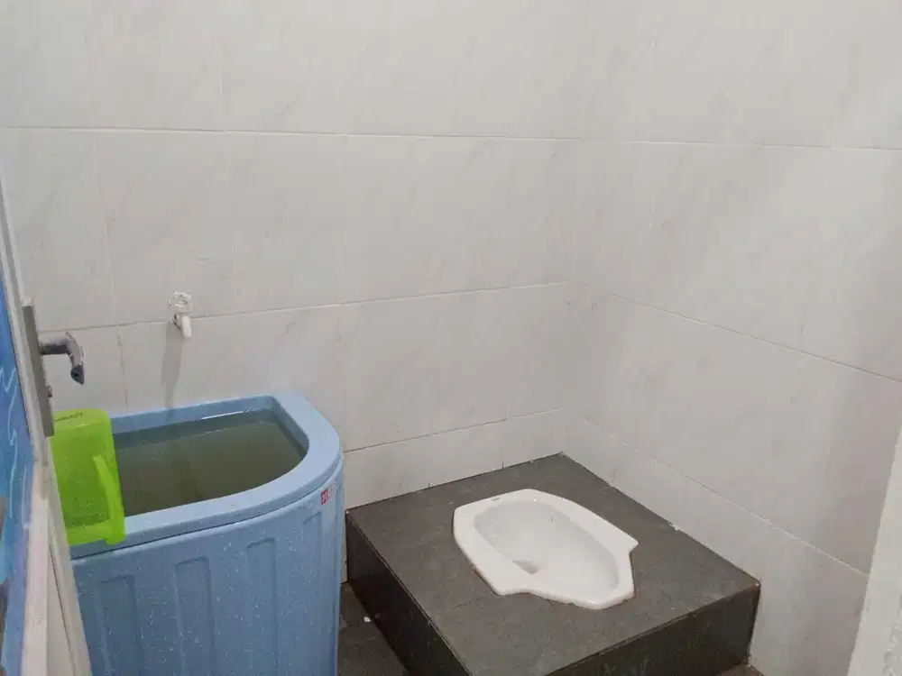 Rumah 2 Lt Baru Renovasi di Jalan Ayani Kubu Raya Pontianak