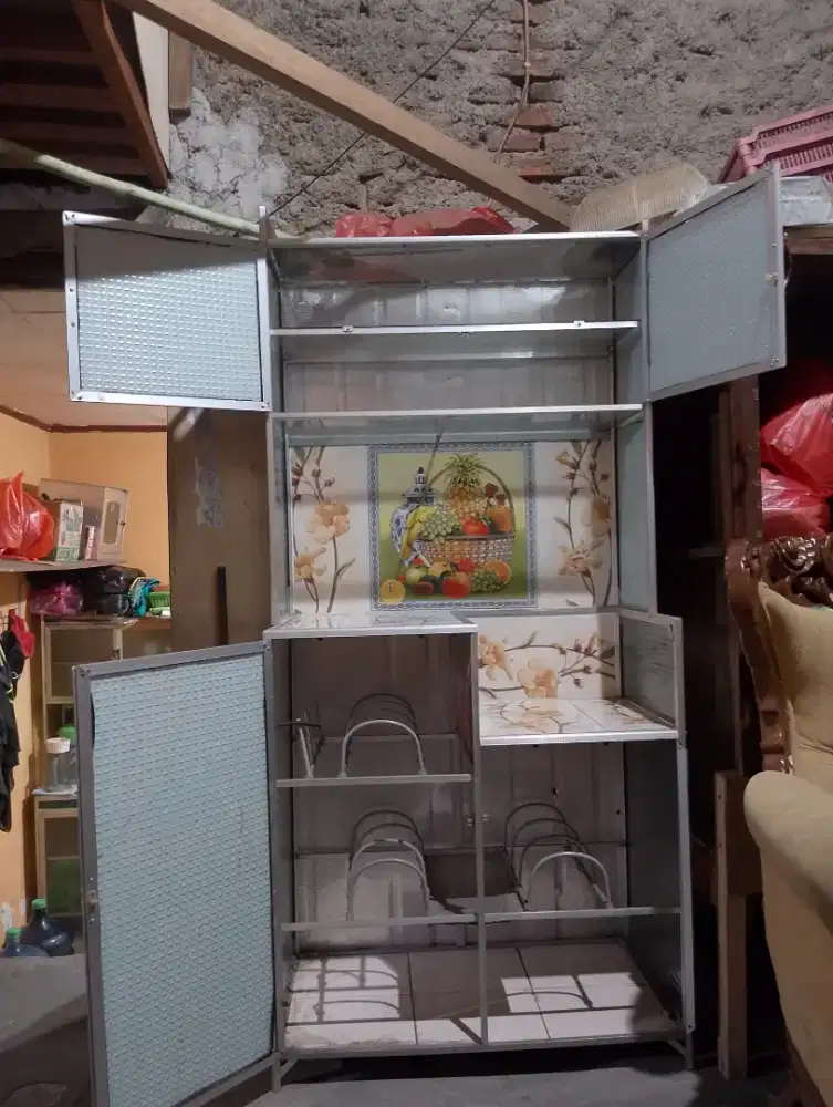 Jual rak dapur second hrg 600.000 nego sampai deal