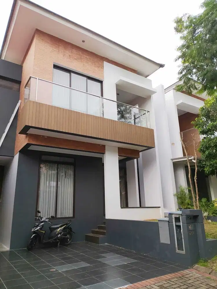 rumah bagus dan rapih di discovery bintaro tangerang selatan