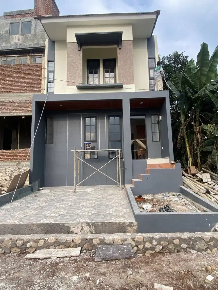 Dijual rumah baru 2 lantai bebas banjir