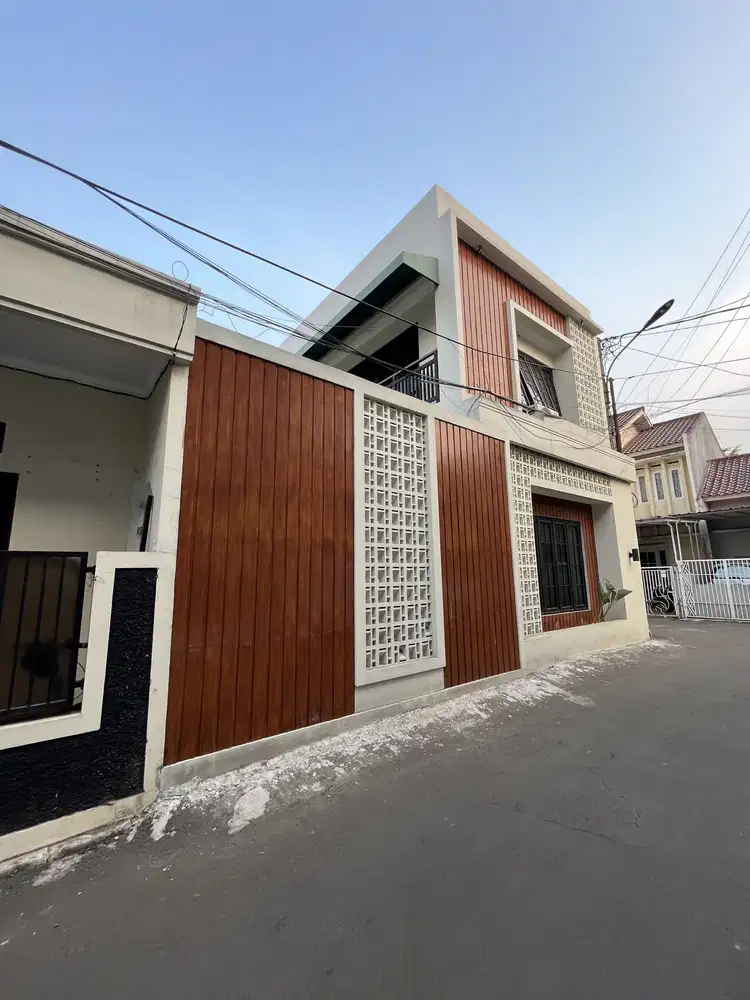 Rumah luas tanah 200 meter dalam cluster jagakarsa