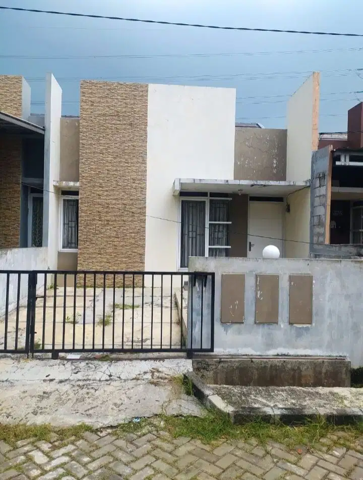 Jual rumah Griya Bukit Jaya 2 murmer Gn.Putri P251.25