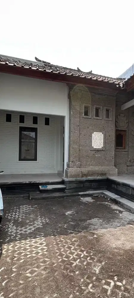 Dijual rumah kawasan jl Palapa side karya denpasar