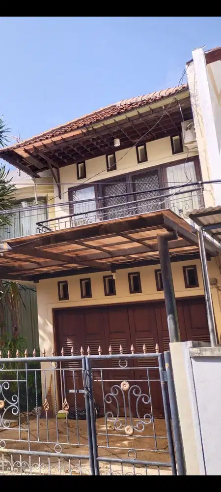 Rumah cantik kawasan renon denpasar