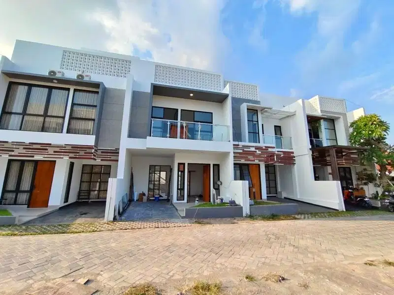 A055 - Rumah Mewah One Gate Timur Balai Kota Timoho