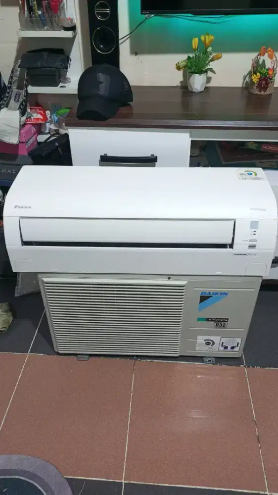 Daikin 3/4 pk + pasang