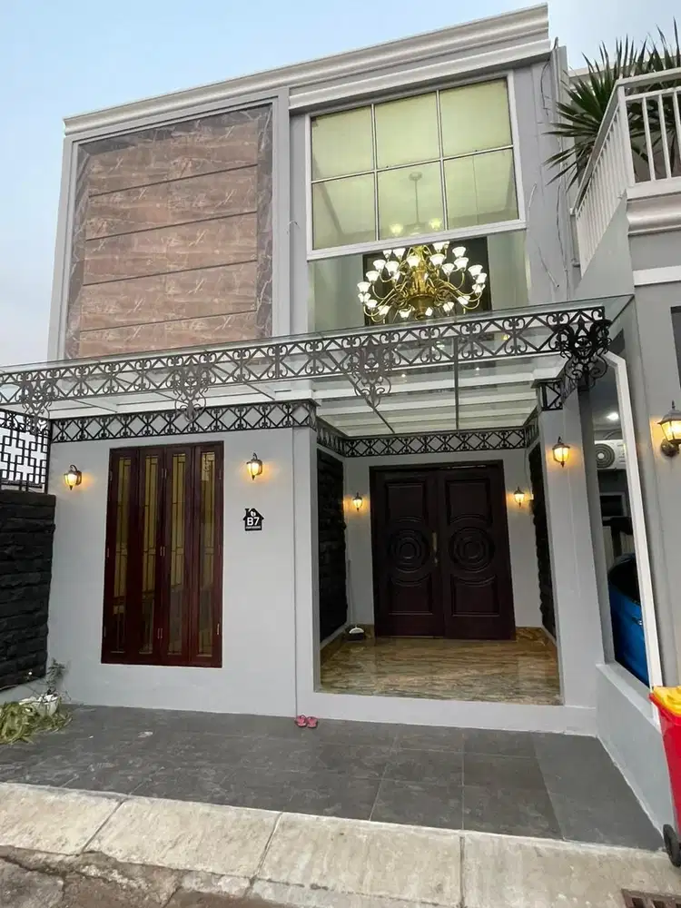 Rumah mewah 2 Lantai 1 M an dalam cluster Jagakarsa