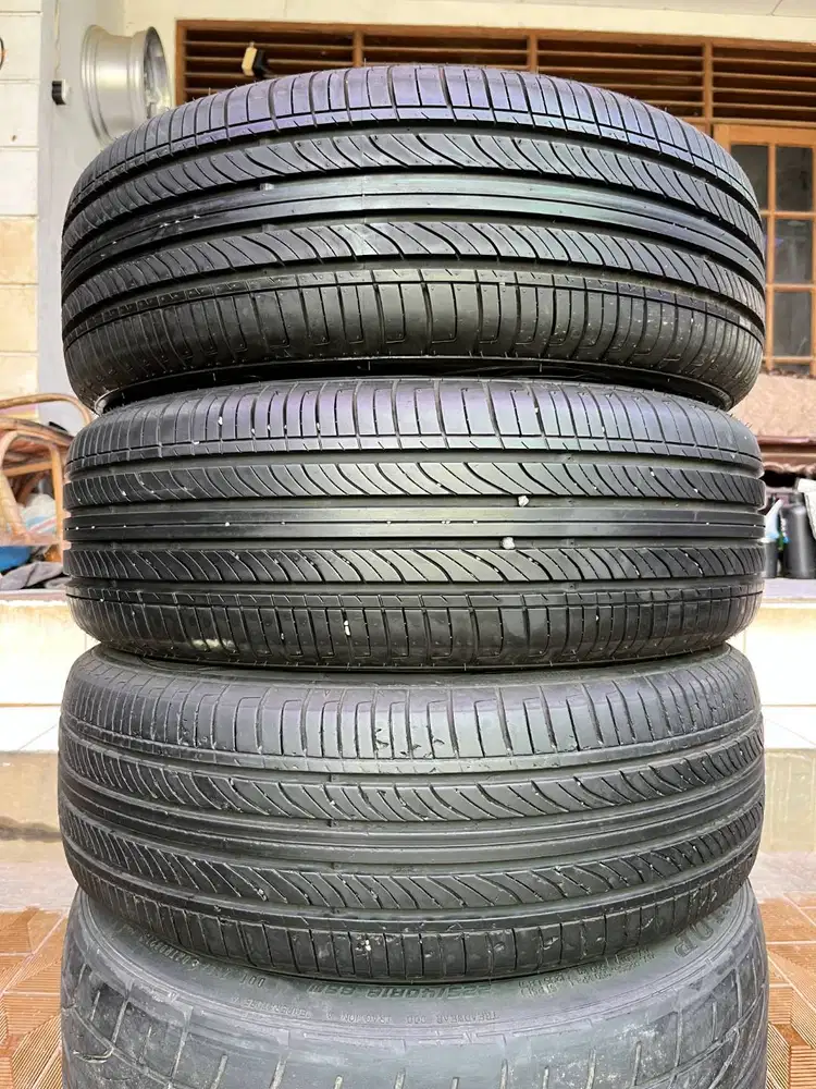 Ban GT Radial Champiro Ecotec 195 60 r16  3Pcs