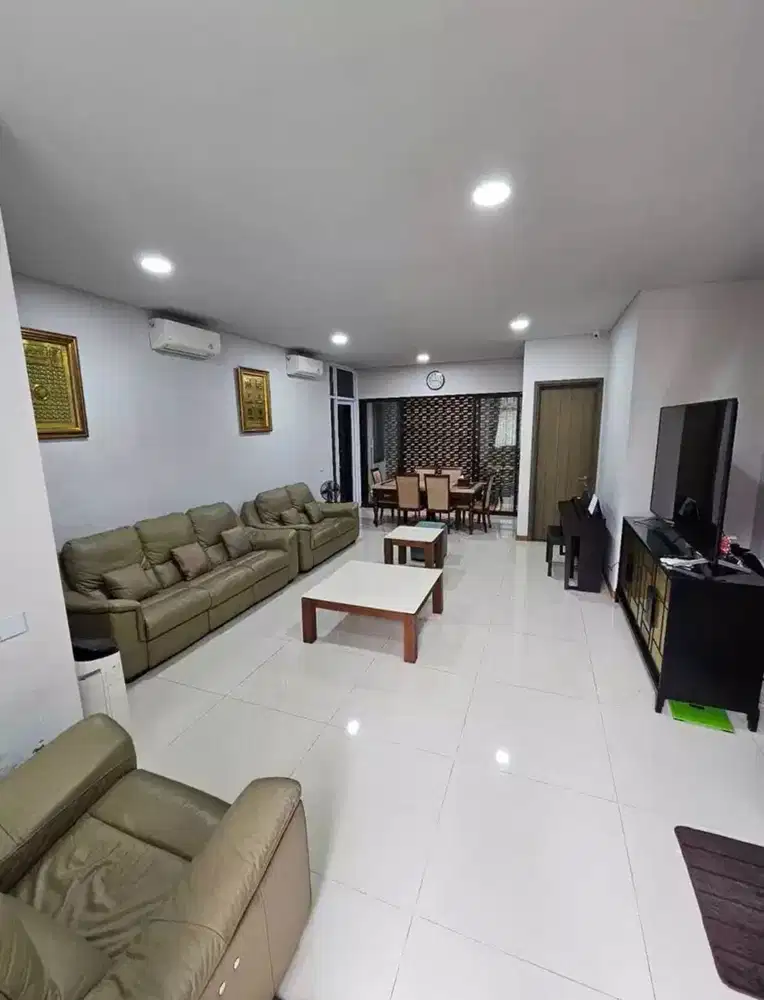Rumah 3 Lantai Greenwich Caelus Gading Serpong BSD City Tangerang B