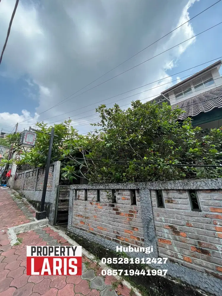 Dijual Rumah Strategis di  Jl Roda Bogor Tengah