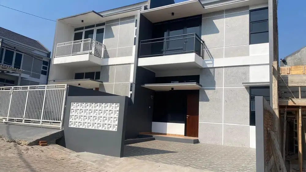 Rumah 2 lantai 3 kamar tidur harga terjangkau