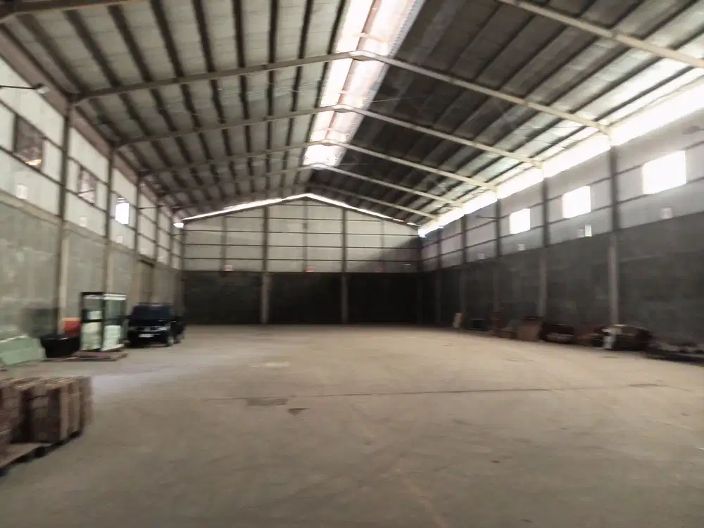 Kawasan industri Gudang jl.Raya Narogong 40 fr  P150.25