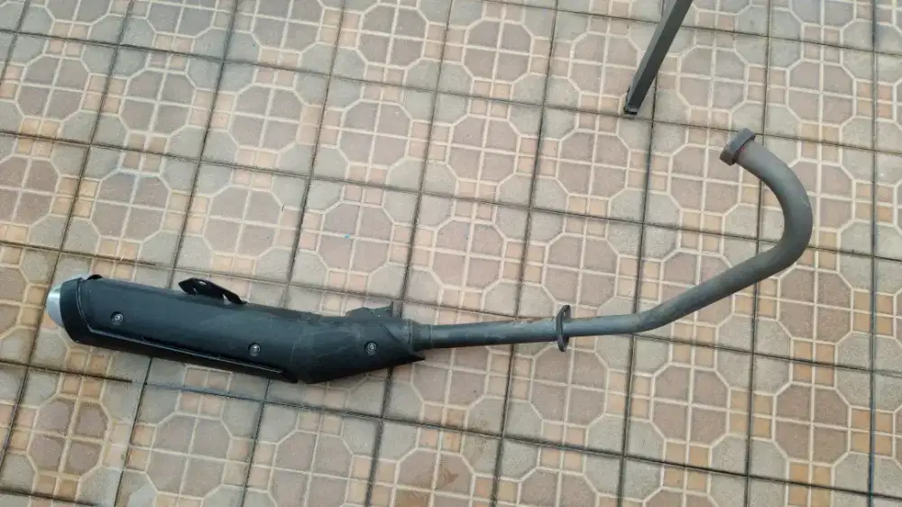 Knalpot sepeda motor vixion