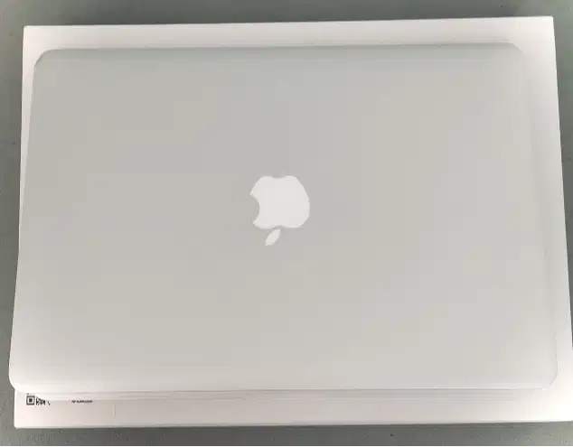 Macbook Air 2017 8/128Gb