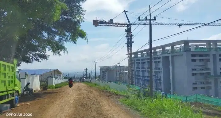 dijual murah tanah luas 880 meter precet Dau dekat UIN 3