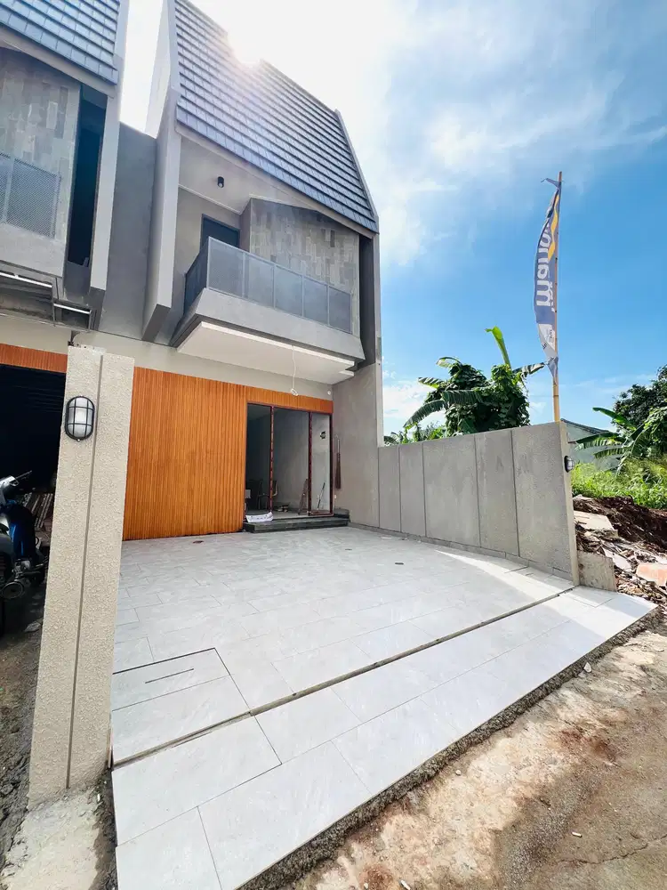 Rumah 2 lantai , siap huni, fasilitas lengkap