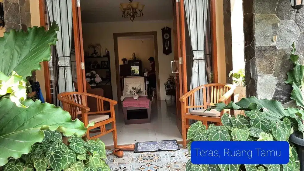 Rumah Dua Lantai Depan Taman, Taman Yasmin Sektor 6 Kota Bogor