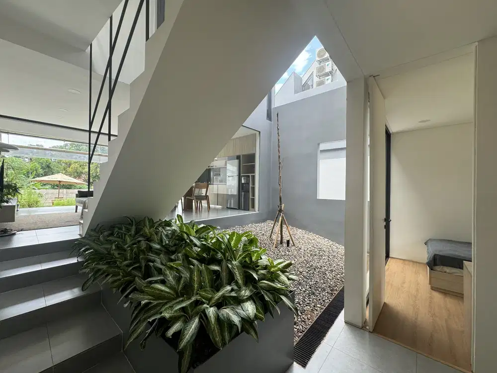 Rumah 2 Lantai Sawangan Strategis 10 Menit Tol