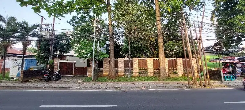 Dijual murah rumah strategis pinggir jalan jagakarsa jaksel