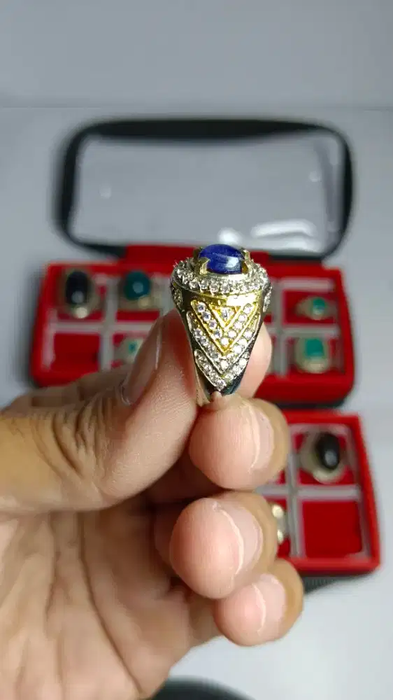 BATU PERMATA NATURAL BLUE SAPPHIRE ASLI