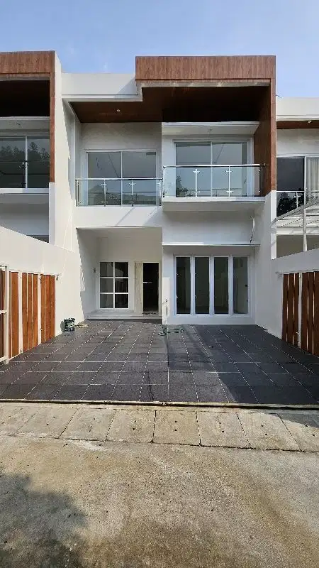 Dijual cepat brand new home jakarta selatan