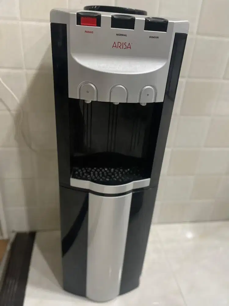 Preloved dispenser