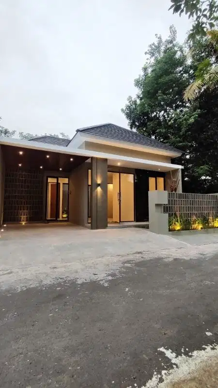 RUMAH BARU SIAP HUNI di JL. KALIURANG KM 12 dekat KAMPUS UII SLEMAN
