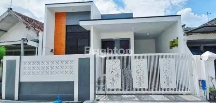 RUMAH MINIMALIS CANTIK AREA SUNGAI- SUNGAI TENGAH KOTA MALANG