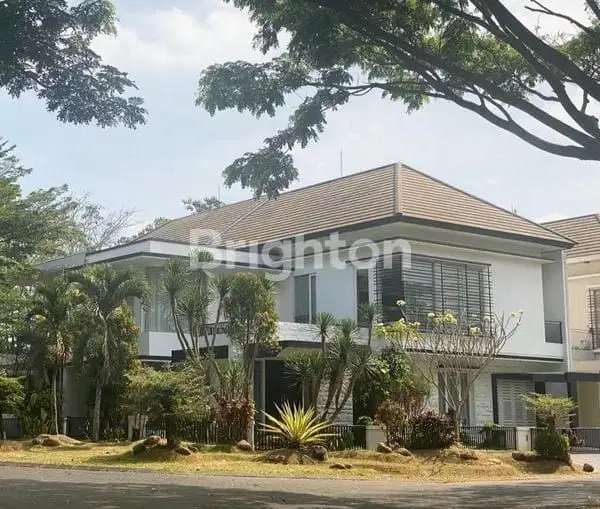 RUMAH MEWAH & MEGAH HOOK CLUSTER PREMIUM ARAYA GOLF MALANG