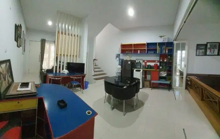 Dijual Murah Rumah Mewah Dua Lantai di Suhat dekat UB dan PJ