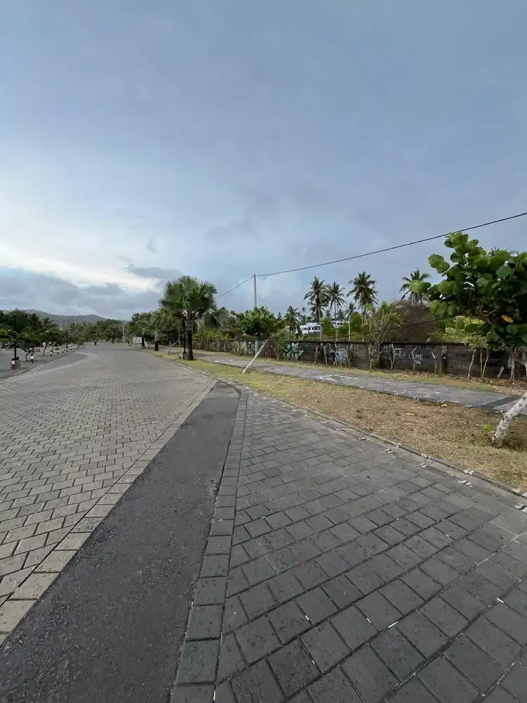 Tanah depan pantai beachfront sentral kuta Mandalika