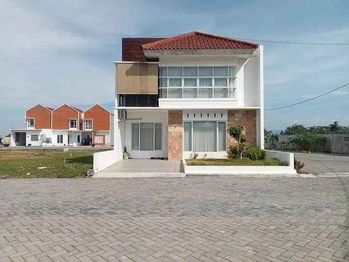 RUMAH NYAMAN VIEW PEGUNUNGAN DI MERTOYUDAN